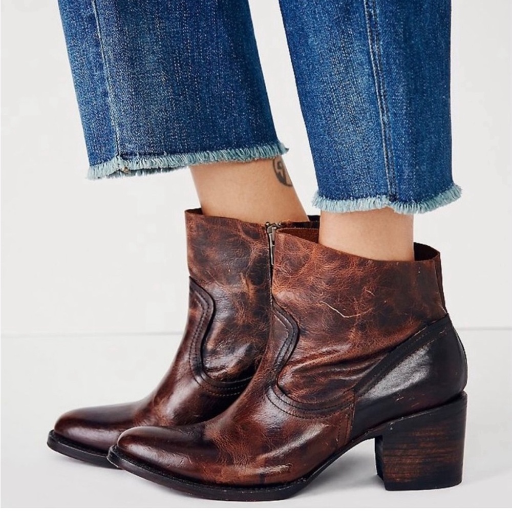 Freebird by Steven Distressed Brown Salt Boot 9